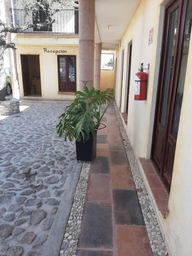 Hotel Villa Aurora Bernal Bagian luar foto