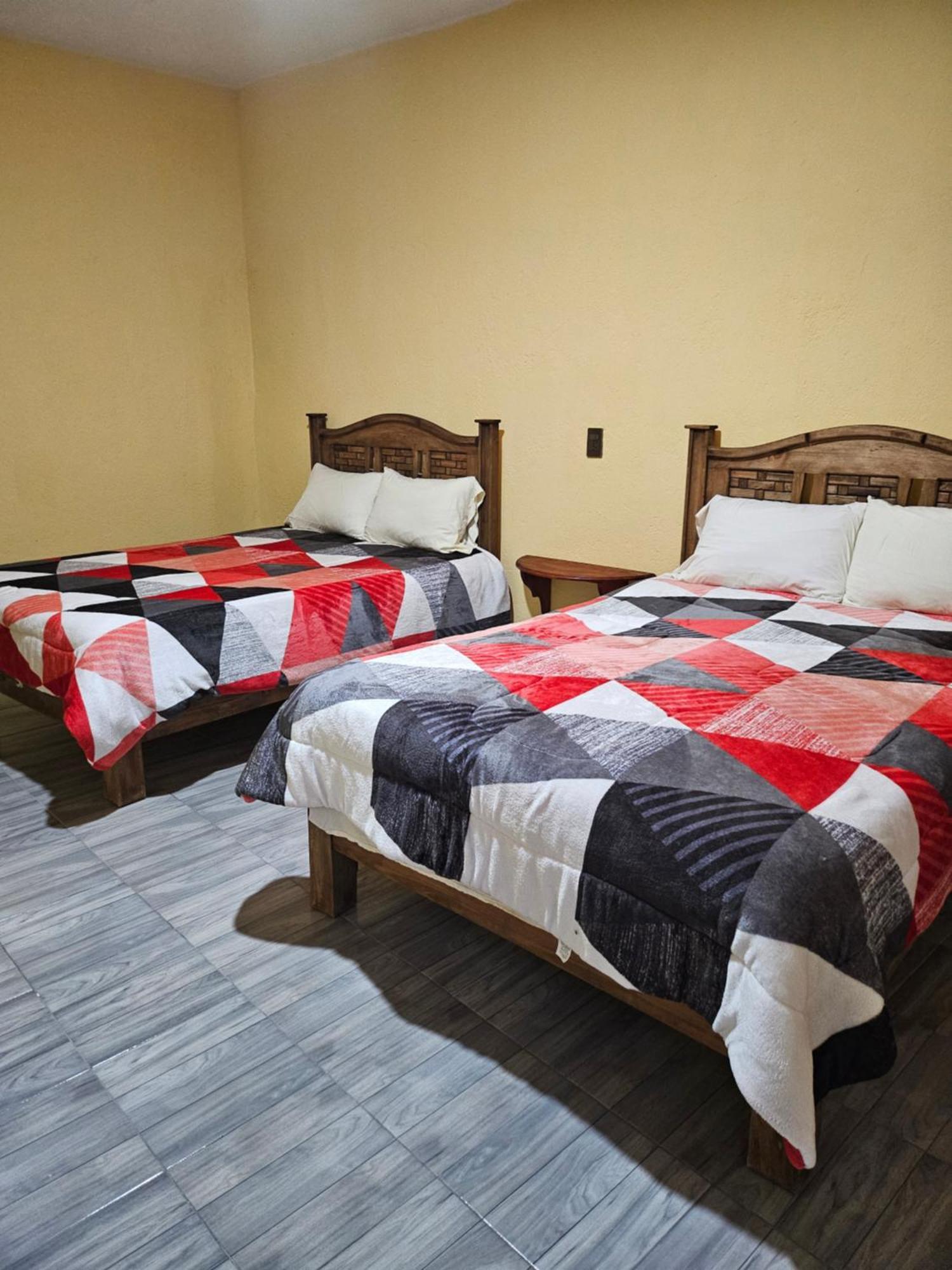 Hotel Villa Aurora Bernal Bagian luar foto