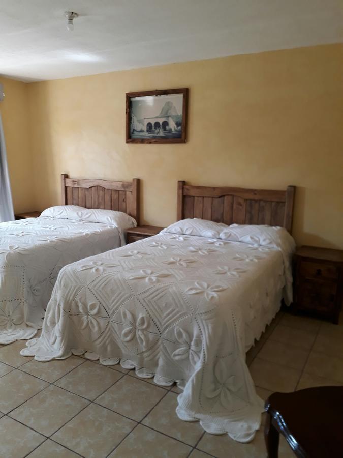 Hotel Villa Aurora Bernal Bagian luar foto
